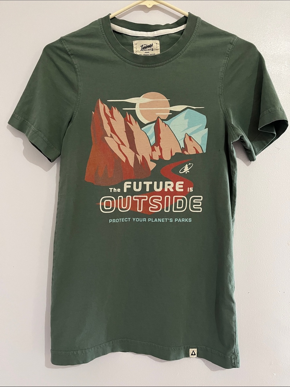 The landmark project The Future Is Outside Graphic Tee - Forest Green women’s xs